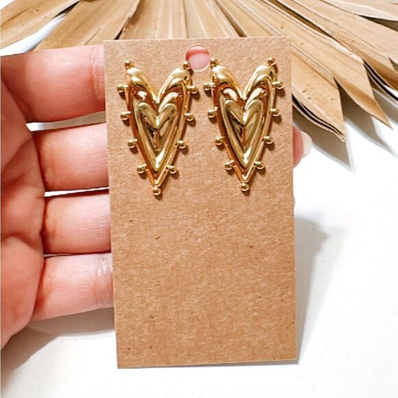 Gold heart stud earrings M324 - Picture 3 of 5